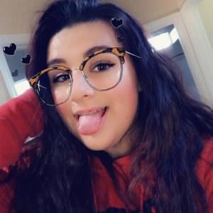 Meet your Posher, Karolina